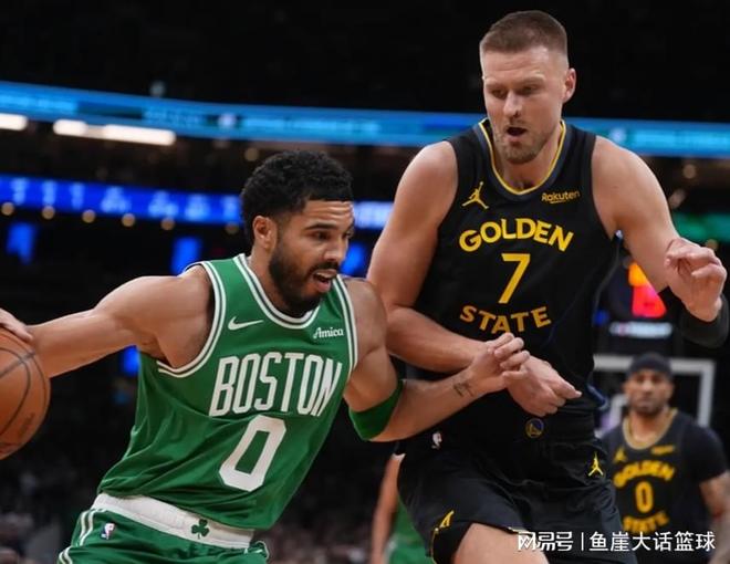 NBA常规赛激战：勇士惨败凯尔特人，雷霆大胜篮