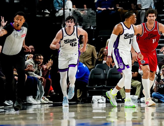 二轮秀雷诺逆袭新秀榜第五，威少助力成关键