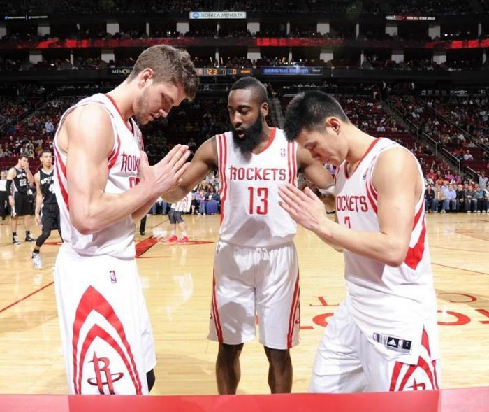 火箭错失布泽利斯成隐患 公牛新星数据媲美帕森