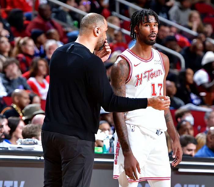 火箭错失布泽利斯成隐患 公牛新星数据媲美帕森