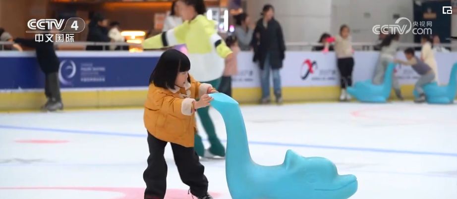 近年户外运动热潮带动农村体育蓬勃发展：村级